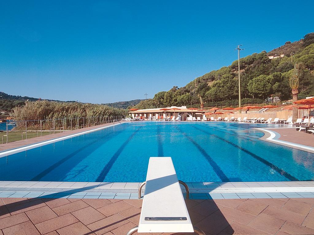 Hotel Cala Di Mola Porto Azzurro Eksteriør billede