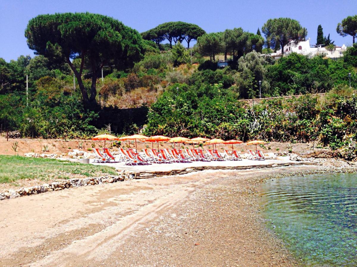 Hotel Cala Di Mola Porto Azzurro Eksteriør billede